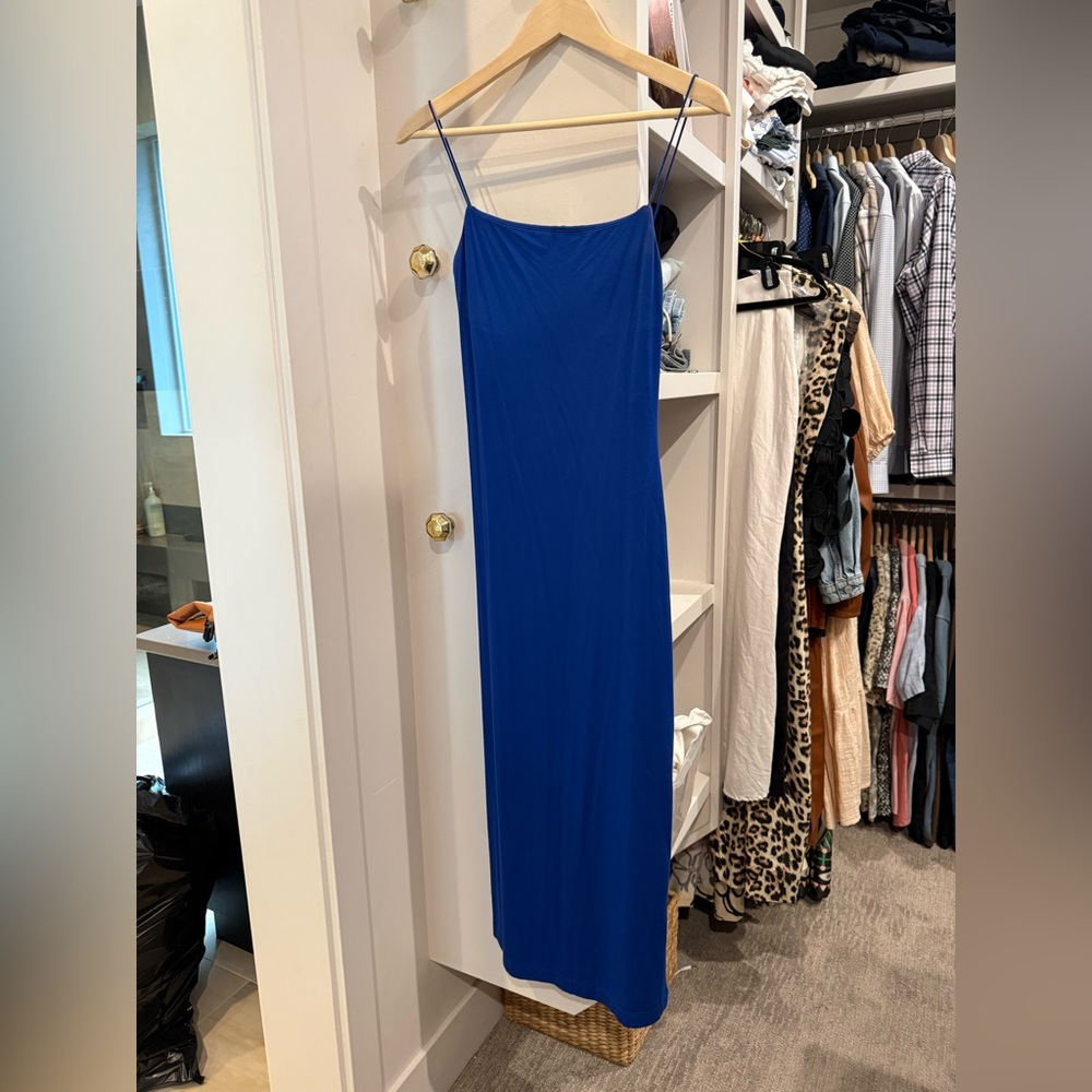 Elegant Blue Midi Dress